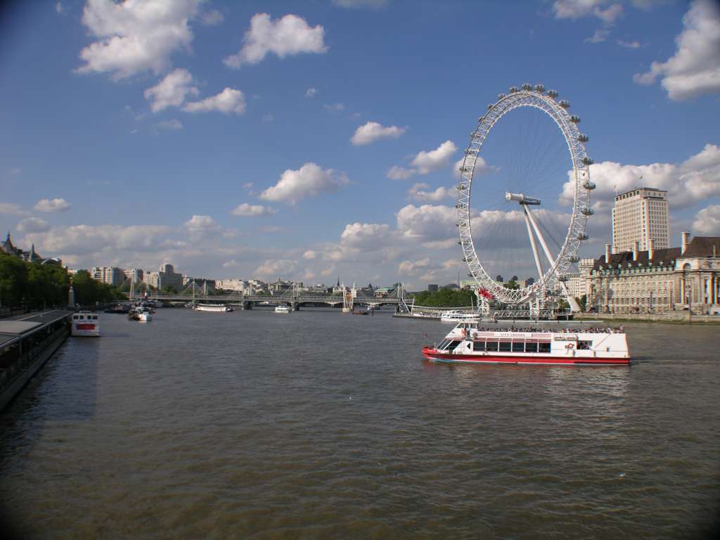 London 01 04 Thames and London Eye It was the Thames that gave birth to London. Londinium was established as a port by the invading Romans in 43AD at the highest point that the tide reached at that time. On the south bank is the London Eye with 32 high-tech passenger capsules soaring 135m above the river.